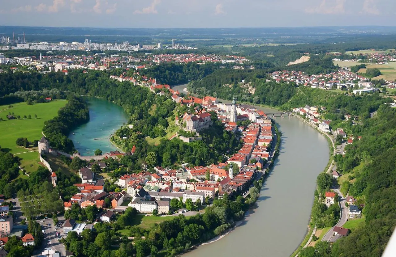 Otel Gartenhotel Salzach Burghausen